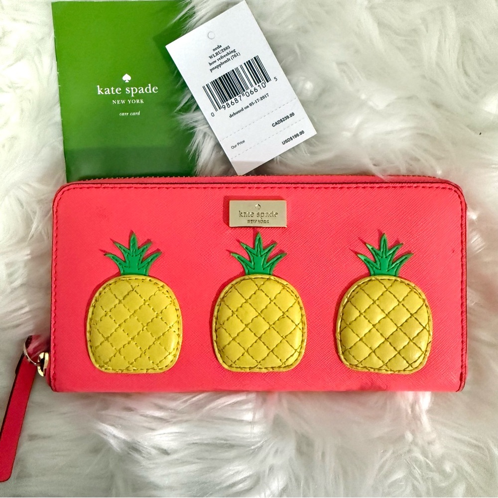 Kate Spade Coral Wallet with Pineapples RARE